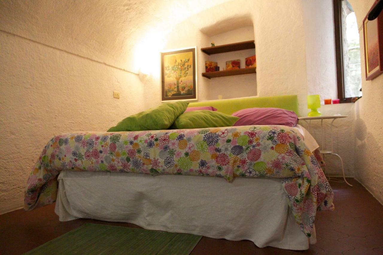 Appartamento Le Violette Dolceacqua Dış mekan fotoğraf