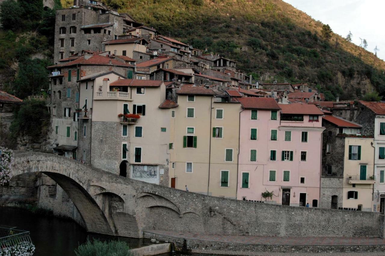 Appartamento Le Violette Dolceacqua Dış mekan fotoğraf